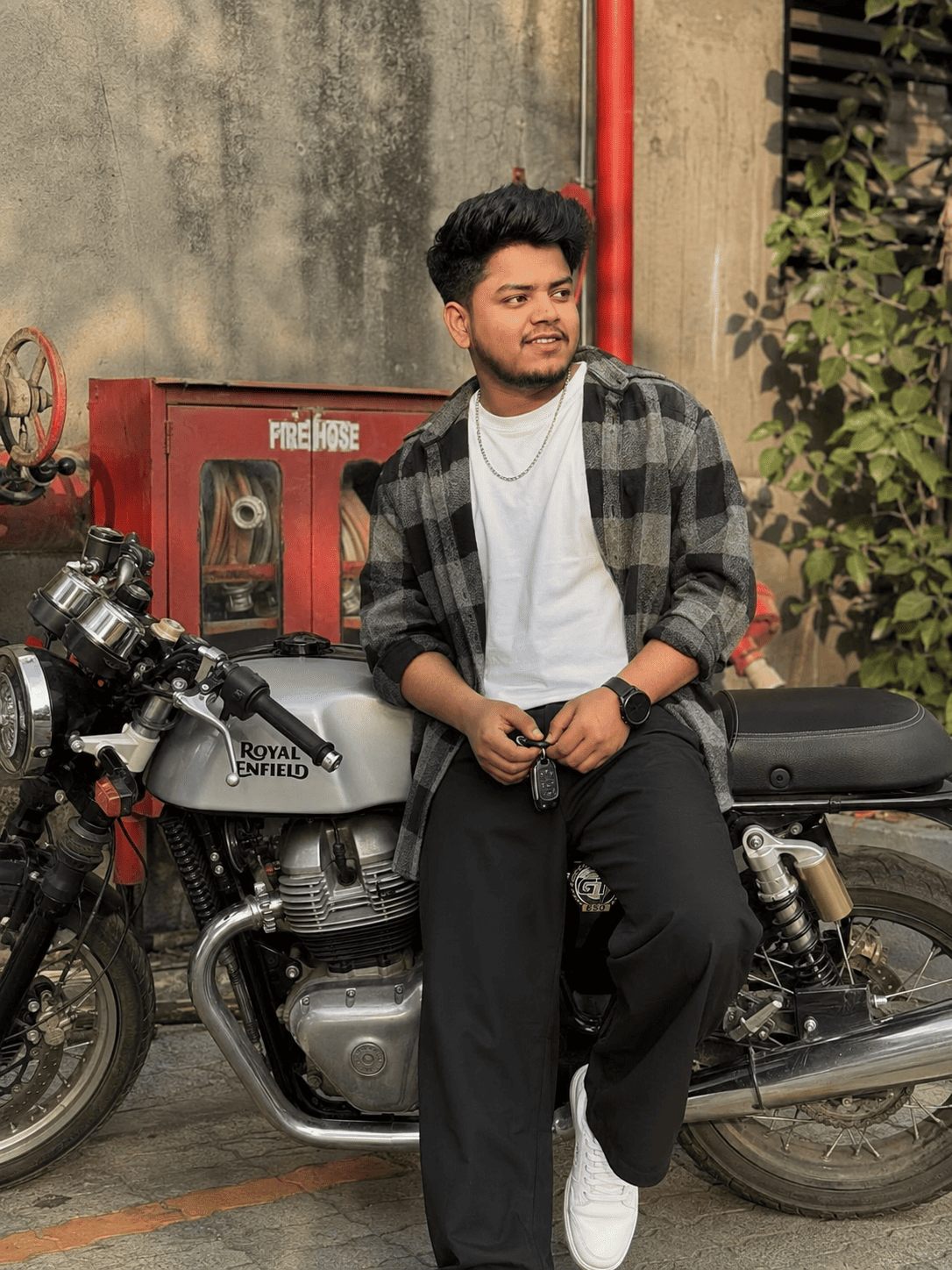 Royal Enfield 650 Urban Fashion Look