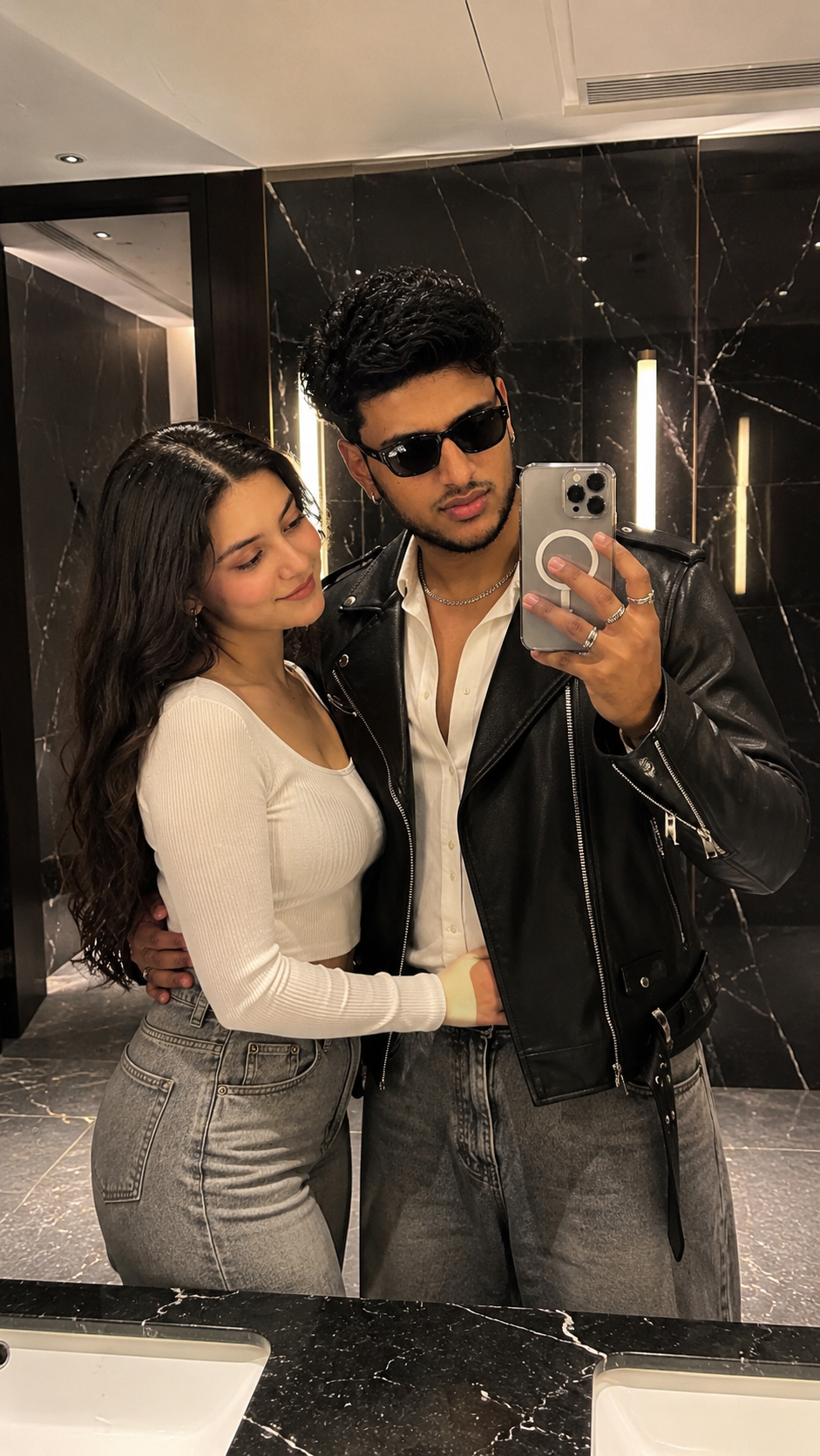 Instagram Couple Mirror Selfie AI Prompt