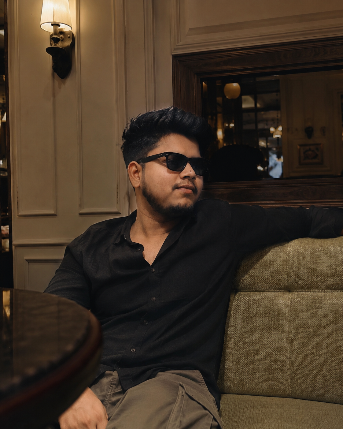 Luxury Restaurant Portrait – Moody Cinematic Evening Look Prompt by Boys